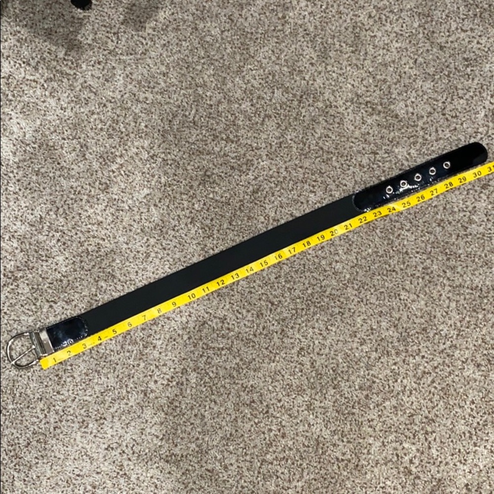 Reversible stretch belt